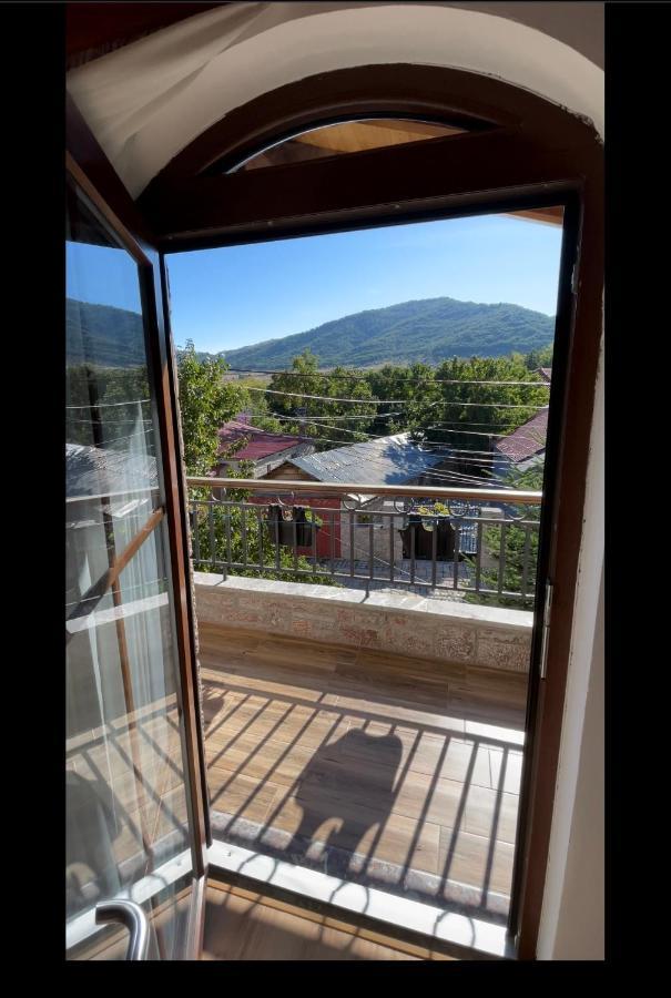 Bujtina Liana Voskopoje Hotell Eksteriør bilde
