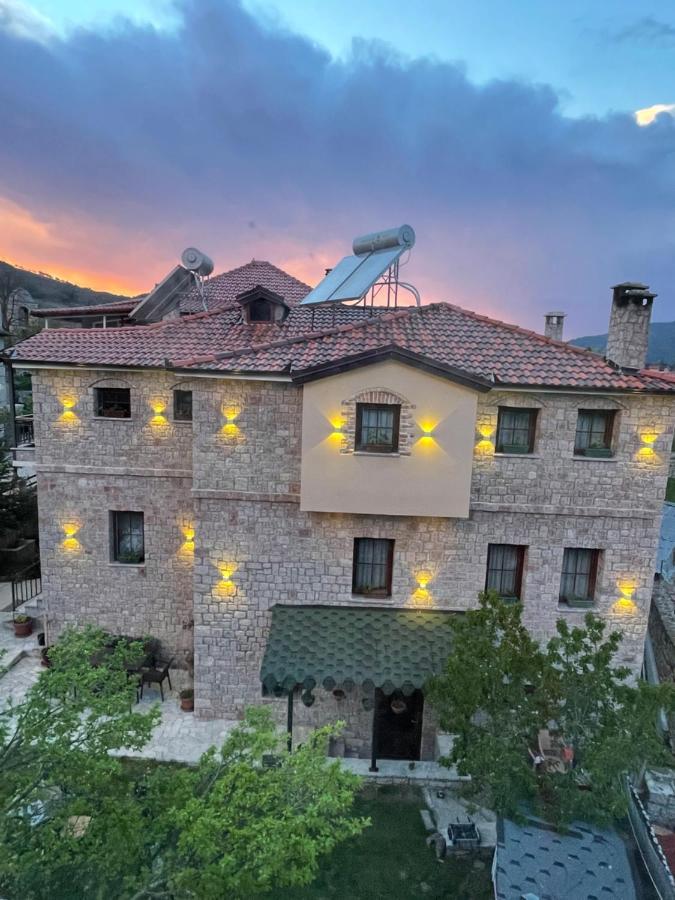 Bujtina Liana Voskopoje Hotell Eksteriør bilde